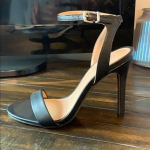 Perfect condition black heels